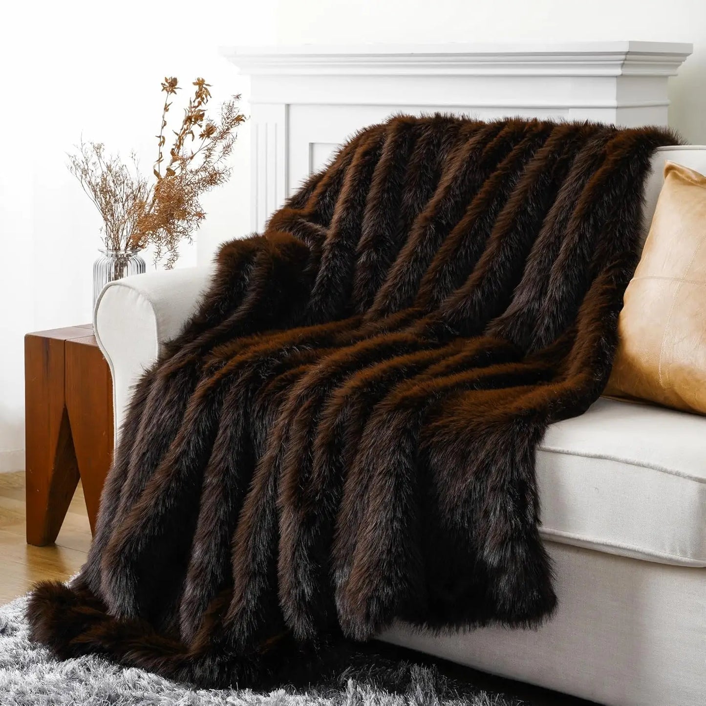 Luxurious Faux Fur Throw Blanket For Cozy Home Decor