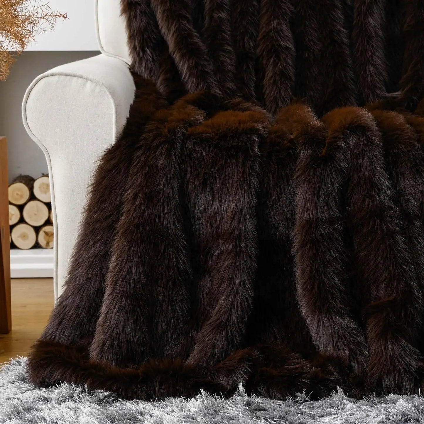 Luxurious Faux Fur Throw Blanket For Cozy Home Decor
